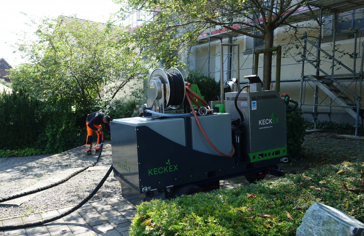 Effektive, nachhaltige und chemiefreie Unkrautbeseitigung