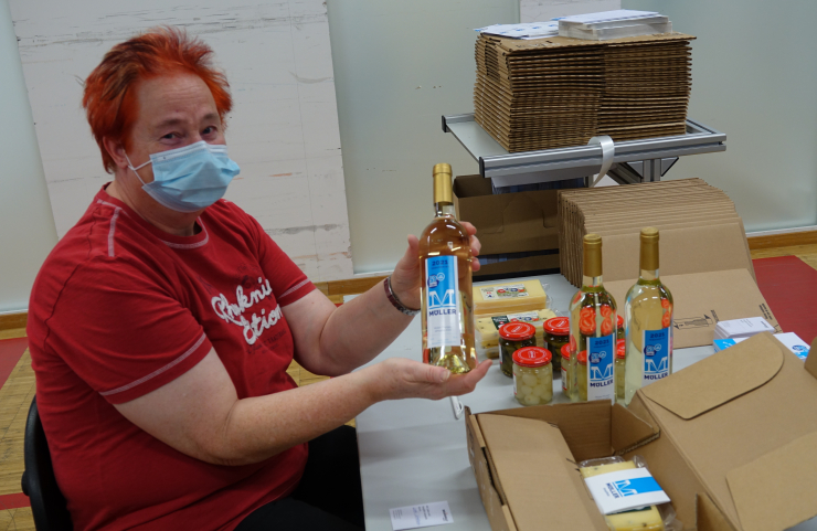 Sorgfältig wird verpackt