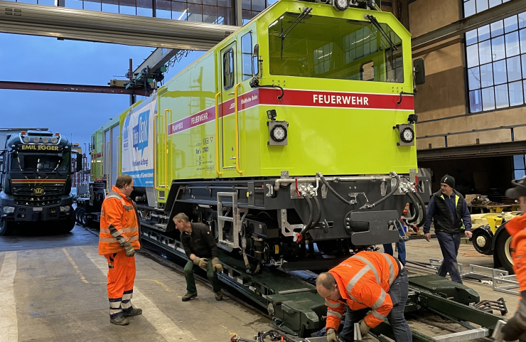 Der Verlad für den Schwertransport