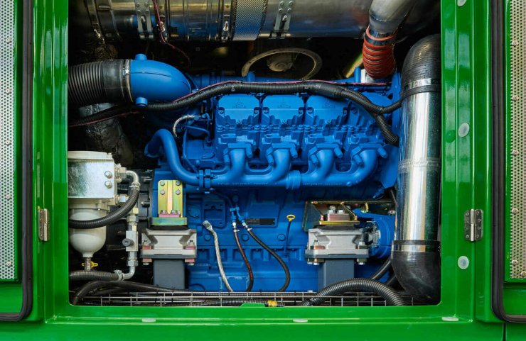 Tribrid-Lokomotive Aeam 841