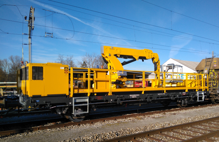 Wagon plat autotracté