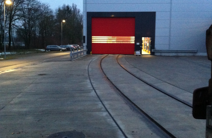 Logistikhalle mit Gleisanschluss