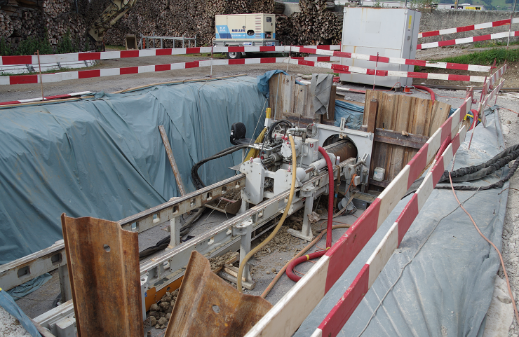 Bohrung beim Bahnhof Steinen